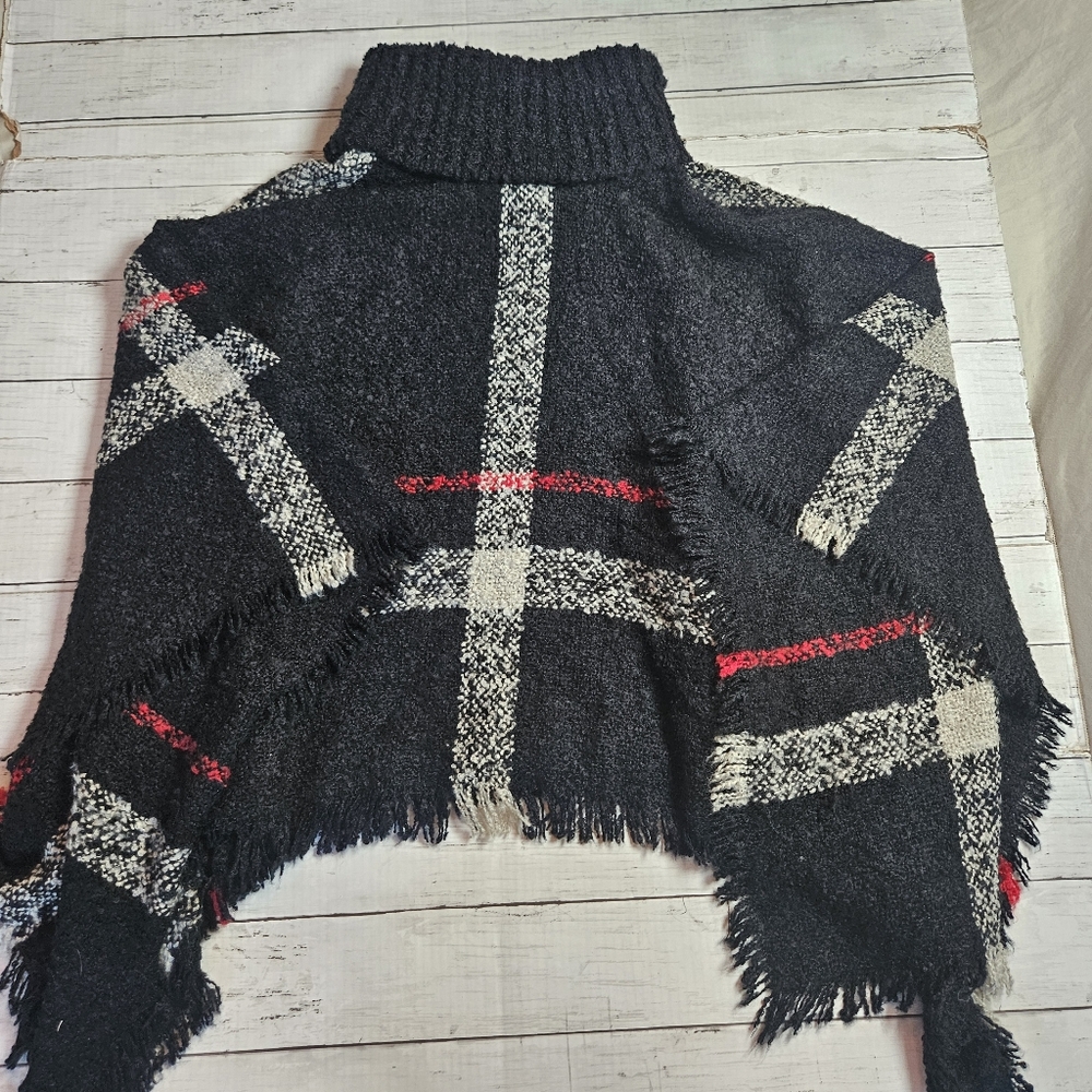 MixIt One Size Turtleneck Poncho Cape Black White And Red Plaid